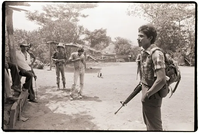 Framed Print : San Salvadorean Guerrilla Talks with Civilians Framed Print : San Salvadorean Guerrilla Talks with Civilians