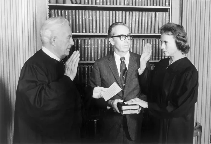 Framed Print : Sandra Day O'Connor Taking Oath Framed Print : Sandra Day O'Connor Taking Oath