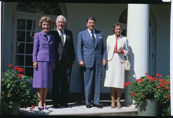 Framed Print : Sandra Day O'Connor with Warren Burger Framed Print : Sandra Day O'Connor with Warren Burger