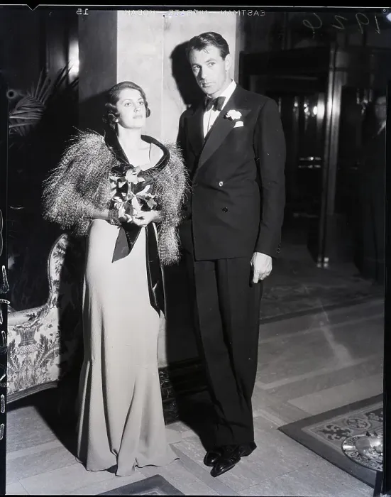 Framed Print : Sandra Shaw and Gary Cooper Full Length Framed Print : Sandra Shaw and Gary Cooper Full Length