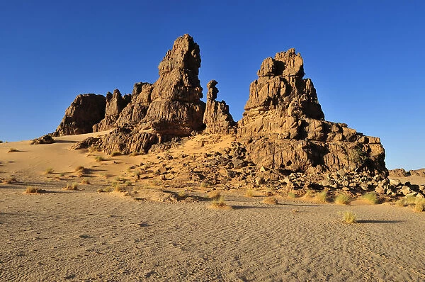 Sandstone rock formation on Tasset Plateau, Tassili n Ajjer National Park, Unesco World Heritage Site, Wilaya Illizi, Algeria, Sahara, North Africa