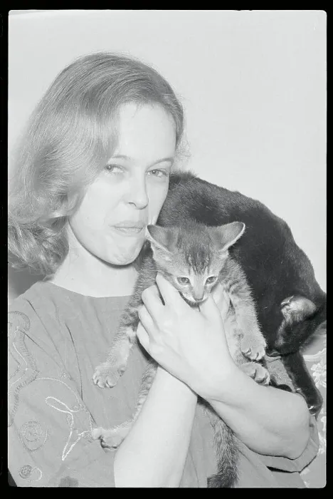 Framed Print : Sandy Dennis Holding a Kitten