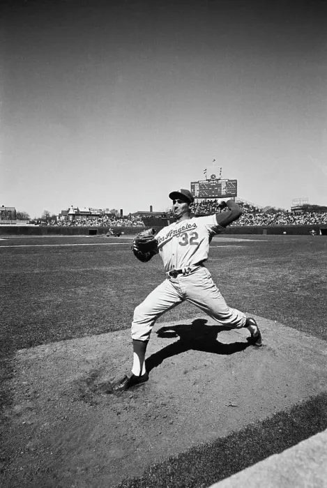 Framed Print : Sandy Koufax Pitching - Action Shot Framed Print : Sandy Koufax Pitching - Action Shot
