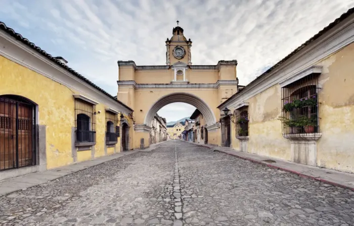 Framed Print : The Santa Catalina Arch, Antigua Guatemala, Sacatepequez, Guatemala, Latin America Framed Print : The Santa Catalina Arch, Antigua Guatemala, Sacatepequez, Guatemala, Latin America