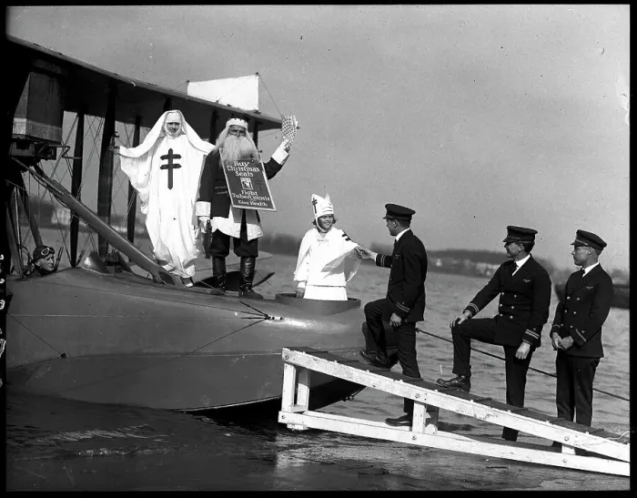 Framed Print : Santa Claus Arriving on Seaplane Framed Print : Santa Claus Arriving on Seaplane