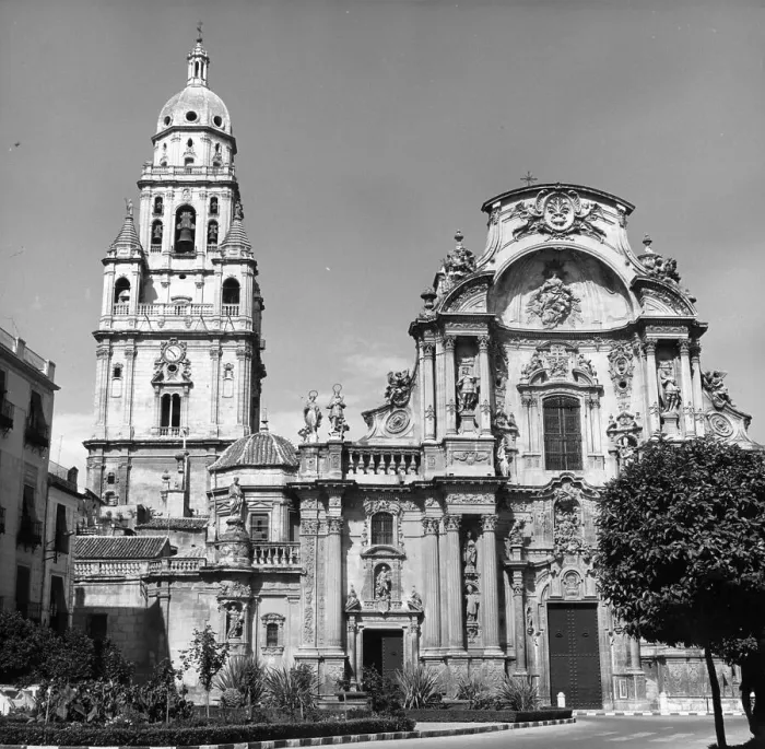 Framed Print : Santa Iglesia Framed Print : Santa Iglesia