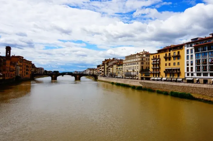 Framed Print : Santa Trinita Bridge and Arno River, Florence, Italy Framed Print : Santa Trinita Bridge and Arno River, Florence, Italy