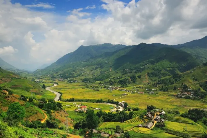 Framed Print : Sapa Framed Print : Sapa