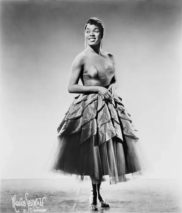Framed Print : Sarah Vaughan Portrait Session Framed Print : Sarah Vaughan Portrait Session