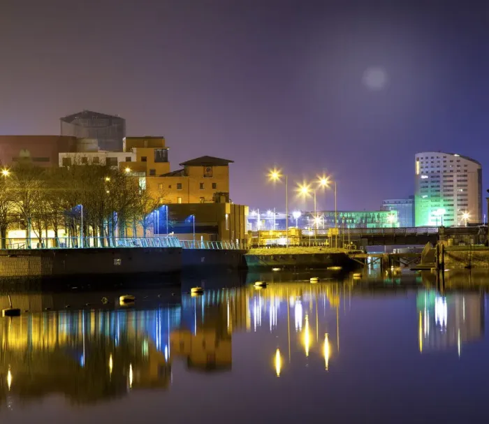 Framed Print : Sarsfield bridge Limericks City Centre at night