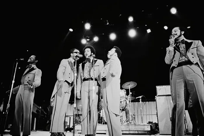 Framed Print : The Five Satins Framed Print : The Five Satins