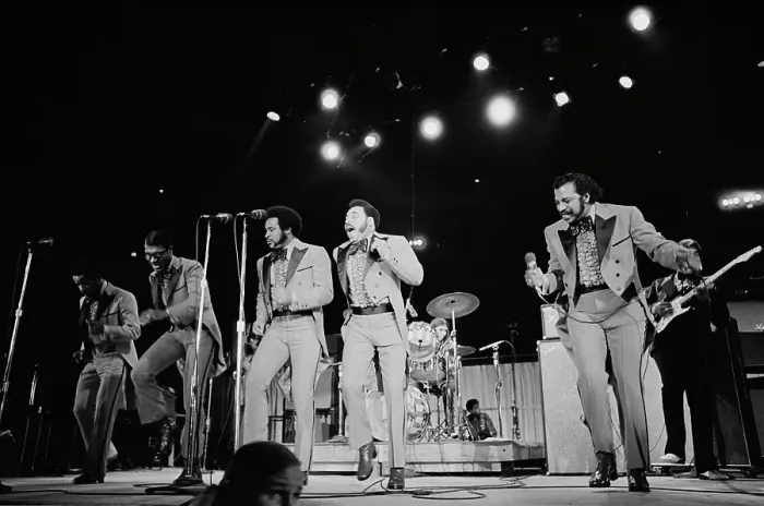 Framed Print : The Five Satins Framed Print : The Five Satins