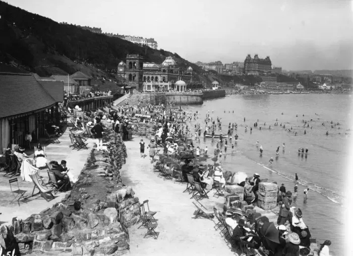 Framed Print : Scarborough Beach Framed Print : Scarborough Beach