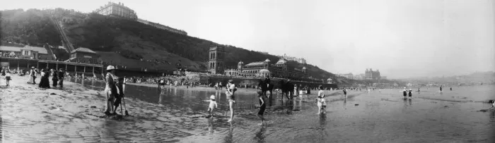 Framed Print : Scarborough Seaside Framed Print : Scarborough Seaside