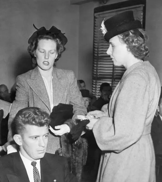 Framed Print : Scene In Elizabeth Short Murder Case
