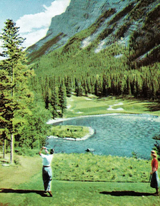 Framed Print : Scenic golfing Framed Print : Scenic golfing