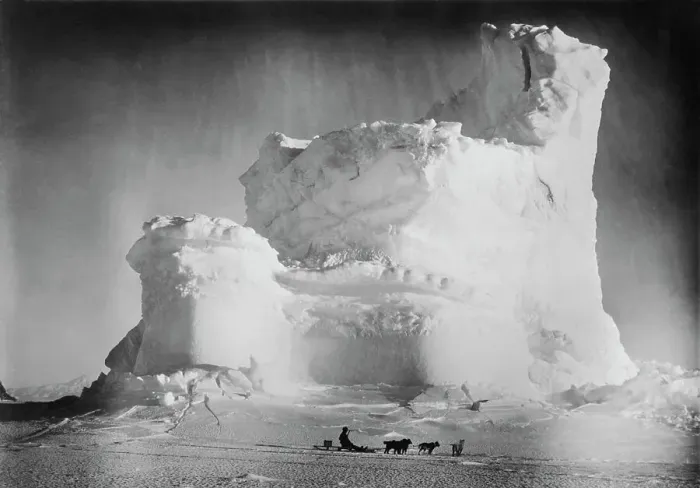 Framed Print : The Scott Expedition Framed Print : The Scott Expedition