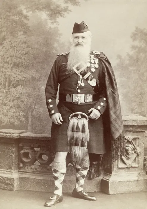 Framed Print : Scottish Sergeant in Traditional Garb Framed Print : Scottish Sergeant in Traditional Garb