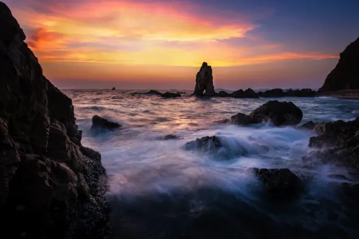 Framed Print : Sea wave hit the rock at sunset in Pattaya Framed Print : Sea wave hit the rock at sunset in Pattaya