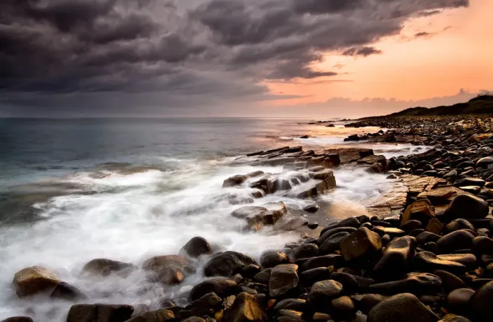 Framed Print : Seascape. As cold fronts passes the Eastern Cape coastline Framed Print : Seascape. As cold fronts passes the Eastern Cape coastline