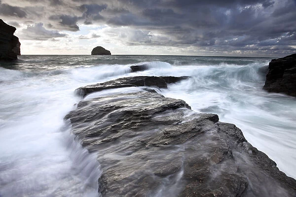 Seascape. Trebarwith - strand Cornwall, seascape. landscape, sea, rocks, waves