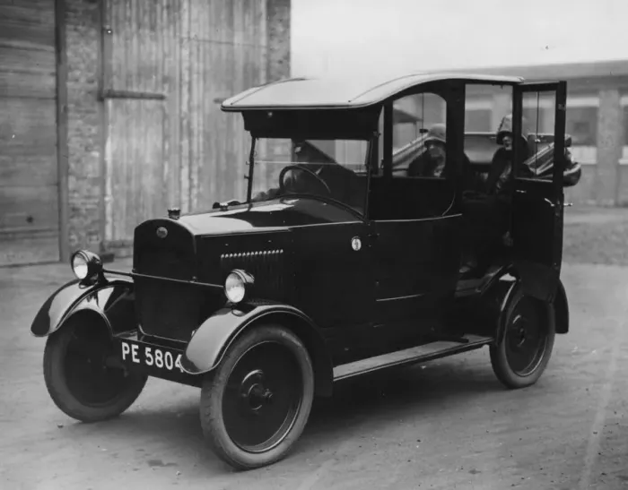 Framed Print : Jixi. March 1926: A two seater taxi nicknamed a Jixi after William Joynson-Hicks 