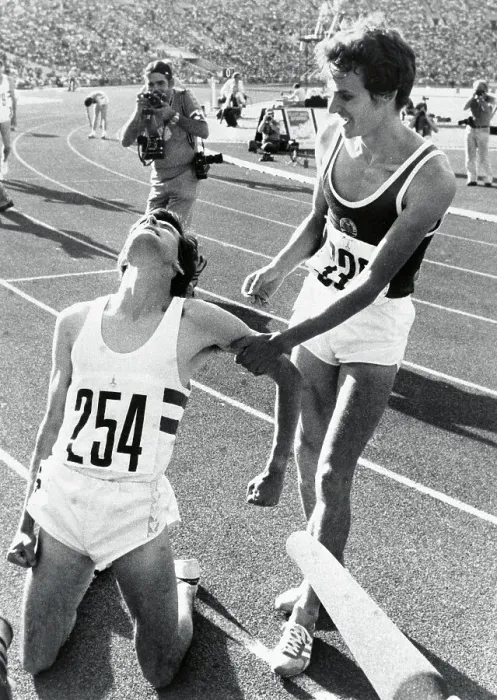 Framed Print : Sebastian Coe Falling to One Knee