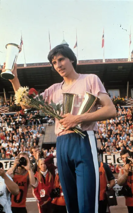 Framed Print : Sebastian Coe Raising Trophy Framed Print : Sebastian Coe Raising Trophy