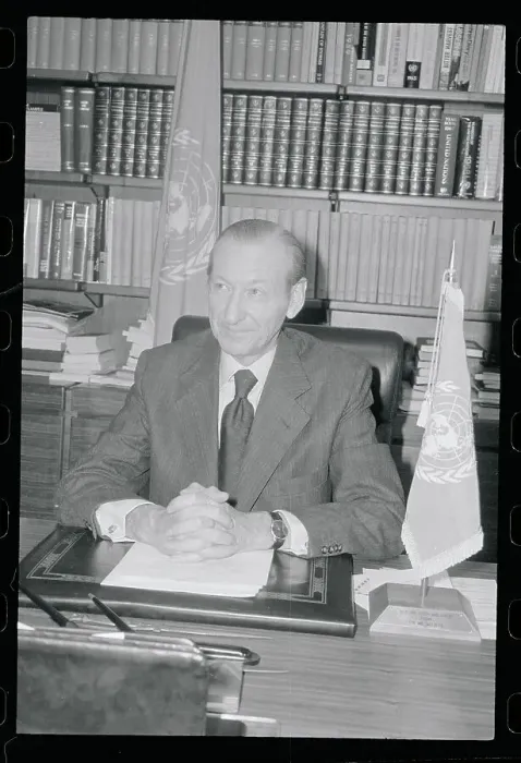 Framed Print : Un Secretary General Kurt Waldheim Framed Print : Un Secretary General Kurt Waldheim