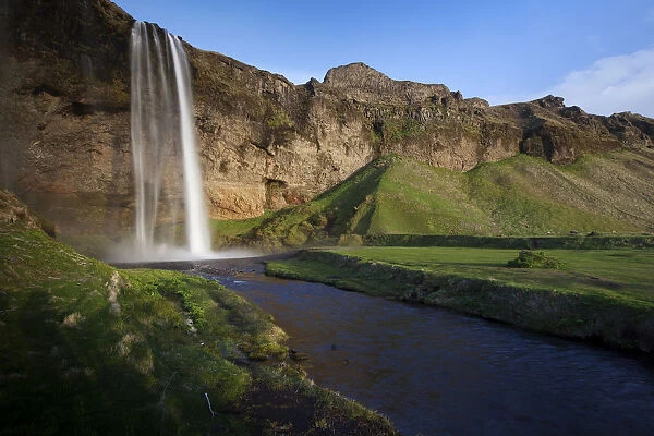 Seljalandsfoss waterfall, Porsmoerk, South Iceland, Iceland, Europe