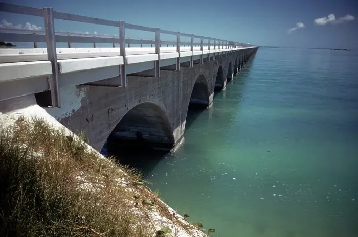 Framed Print : SEVEN MILE BRIDGE Framed Print : SEVEN MILE BRIDGE