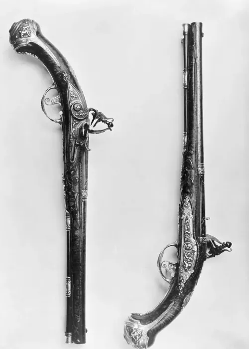 Framed Print : Seventeenth Century Flintlock Pistols Framed Print : Seventeenth Century Flintlock Pistols