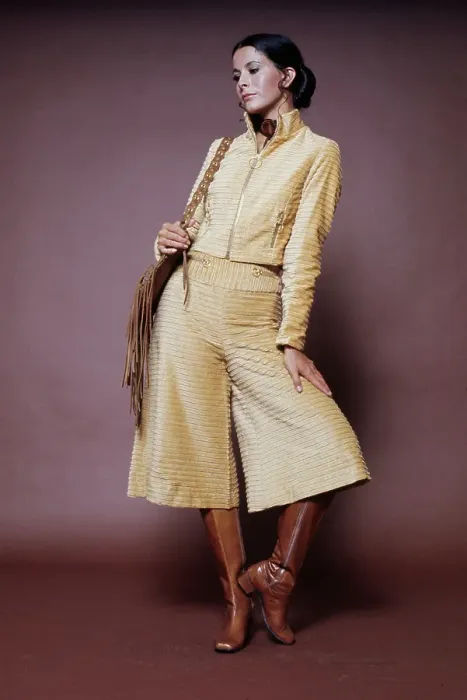 Framed Print : Seventies Fashion Shoot Framed Print : Seventies Fashion Shoot