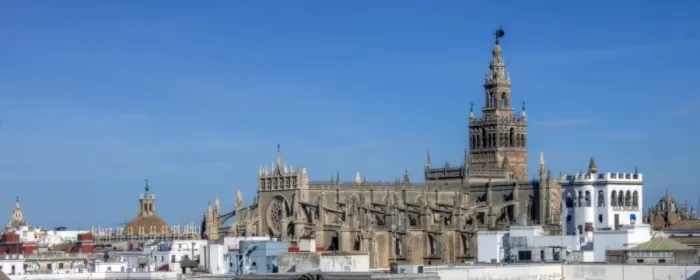 Framed Print : Seville Cathedral and the Giralda Bell Tower Framed Print : Seville Cathedral and the Giralda Bell Tower