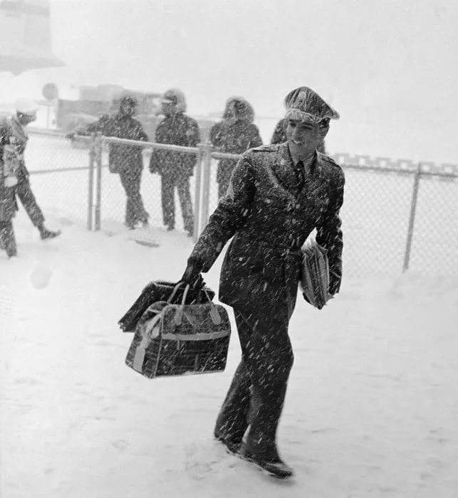 Framed Print : Sgt. Elvis Presley Arriving in New Jersey Framed Print : Sgt. Elvis Presley Arriving in New Jersey