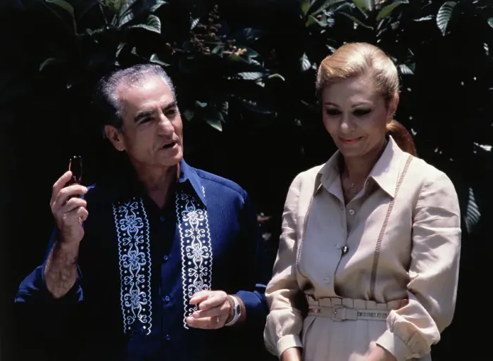 Framed Print : Shah Mohammed Reza Pahlavi and Princess Farah Framed Print : Shah Mohammed Reza Pahlavi and Princess Farah