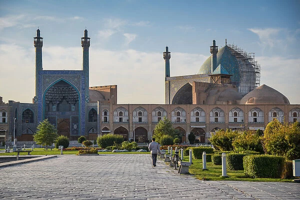 Shah Mosque and gate at Naqsh-e-Jahan Square, Isfahan, Iran