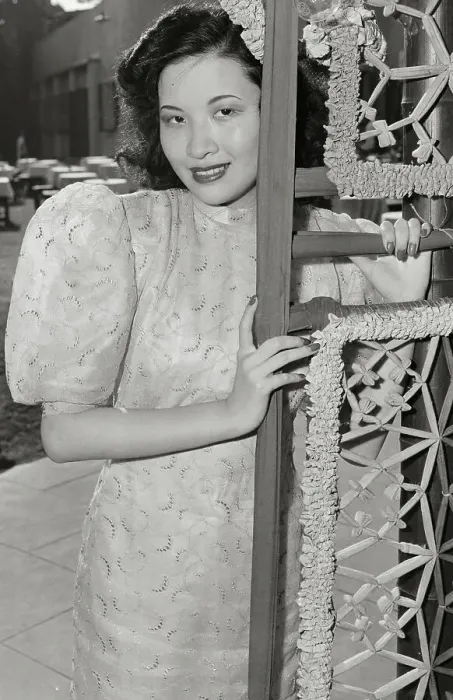Framed Print : Shanghai Beauty Contest Runner up Posing by Partition Framed Print : Shanghai Beauty Contest Runner up Posing by Partition