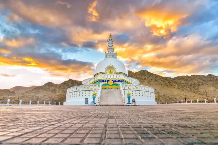Framed Print : Shanti Stupa at Leh ladakh