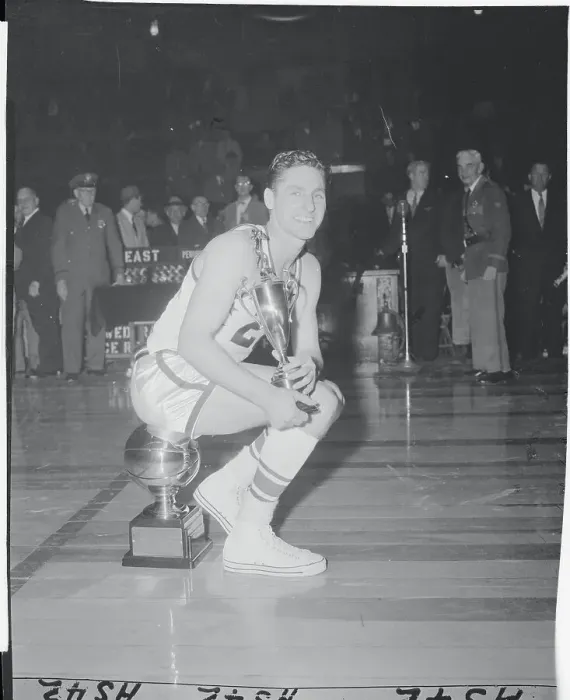 Framed Print : Bill Sharman Posing With His Trophies Framed Print : Bill Sharman Posing With His Trophies