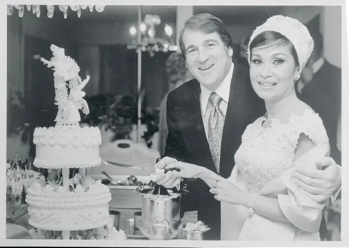 Framed Print : Shecky Greene and Nalani Kele Cutting Their Wedding Cake Framed Print : Shecky Greene and Nalani Kele Cutting Their Wedding Cake