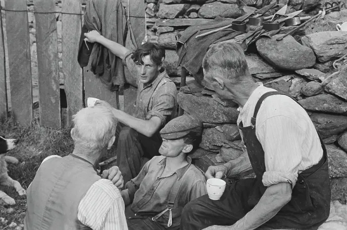 Framed Print : Sheep Shearing In Snowdonia Framed Print : Sheep Shearing In Snowdonia