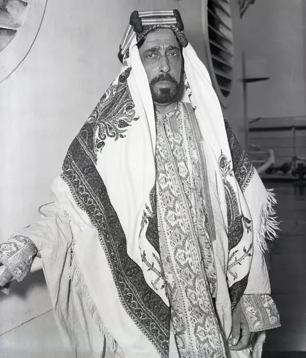 Framed Print : Sheik Mohammad bin Isa al Khalifah Framed Print : Sheik Mohammad bin Isa al Khalifah