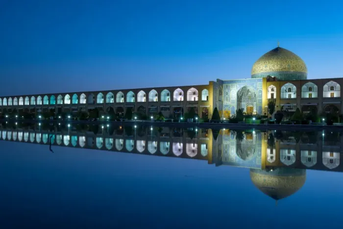 Framed Print : Sheikh Lotfollah Mosque at at Naqsh-e-Jahan Square, Iran Framed Print : Sheikh Lotfollah Mosque at at Naqsh-e-Jahan Square, Iran