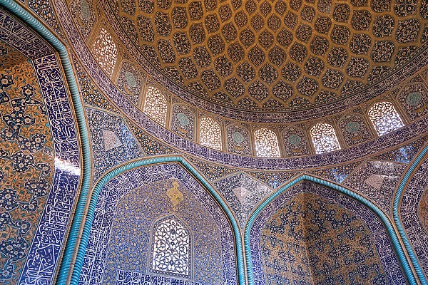 Sheikh Lotfollah mosque decorated interior, Isfahan, Iran