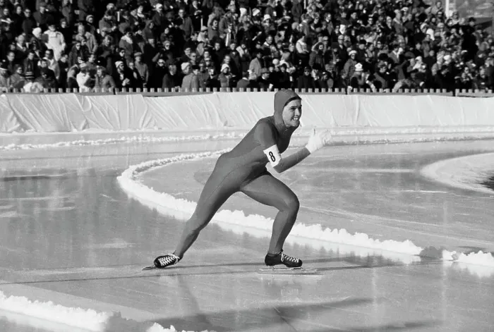 Framed Print : Sheila Young Competing in Olympic Speed Skating Framed Print : Sheila Young Competing in Olympic Speed Skating