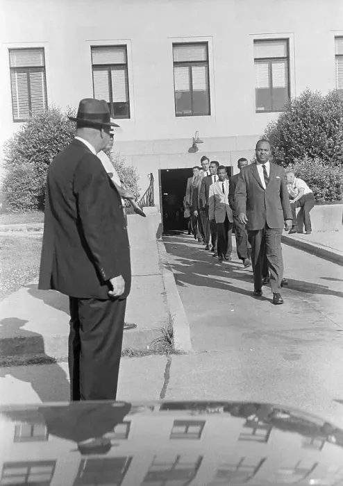Framed Print : Sheriff Transfers Civil Rights Marchers to Penal Farm Framed Print : Sheriff Transfers Civil Rights Marchers to Penal Farm