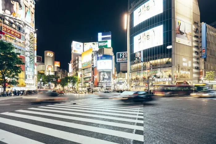 Framed Print : Shibuya crossing with illuminated neon signs at night, Tokyo, Japan Framed Print : Shibuya crossing with illuminated neon signs at night, Tokyo, Japan