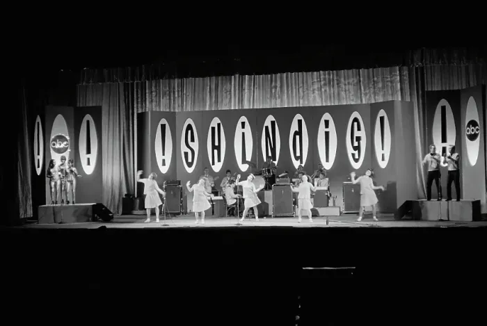 Framed Print : Shindig!. Dancers on the ABC television variety show Shindig!, circa 1965 Framed Print : Shindig!. Dancers on the ABC television variety show Shindig!, circa 1965