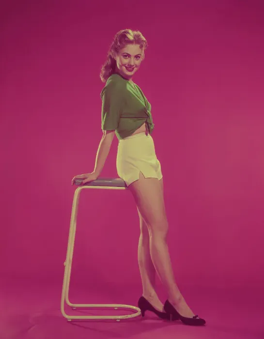 Framed Print : Shirley Jones Framed Print : Shirley Jones